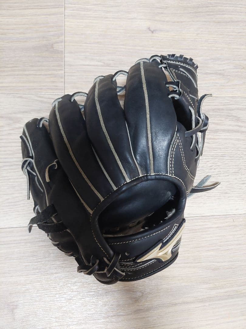 Mizuno 軟式 Global Elite