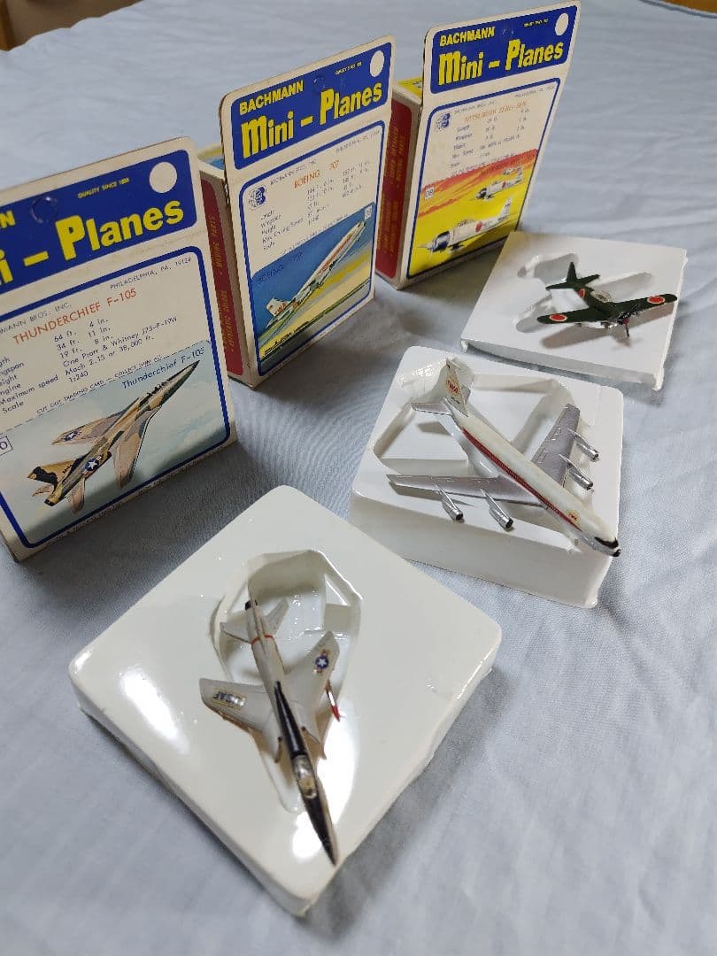 再値下TOMY　BACHMANN　Mini-Planes①計42体プラスカタログ
