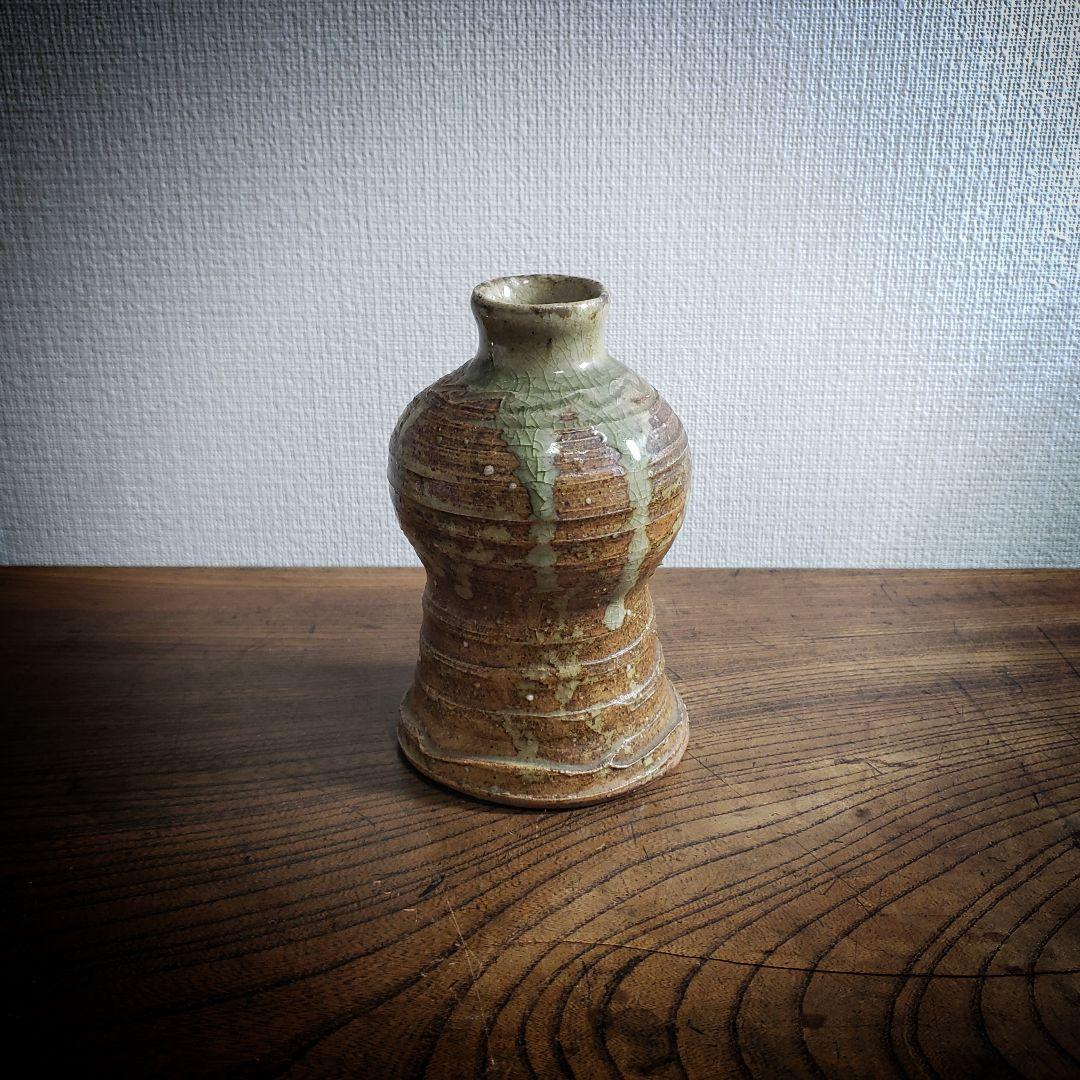 花瓶　花器　徳利　作家物　在銘　ろくろ目　フラワーベース　一輪挿し
