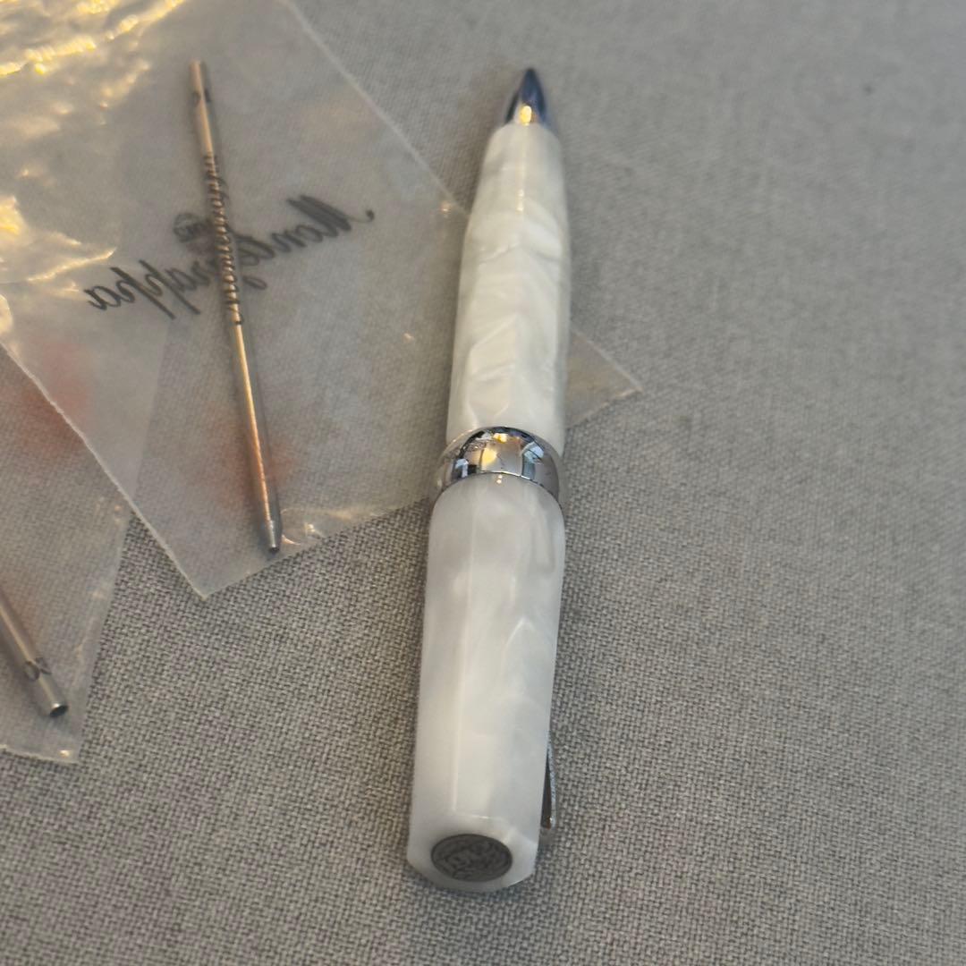 Montegrappaモンテグラッパボールペンミクラホワイトシルバー