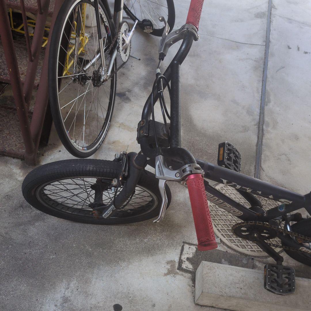 Specialized BMX 　引き取りで一万円割