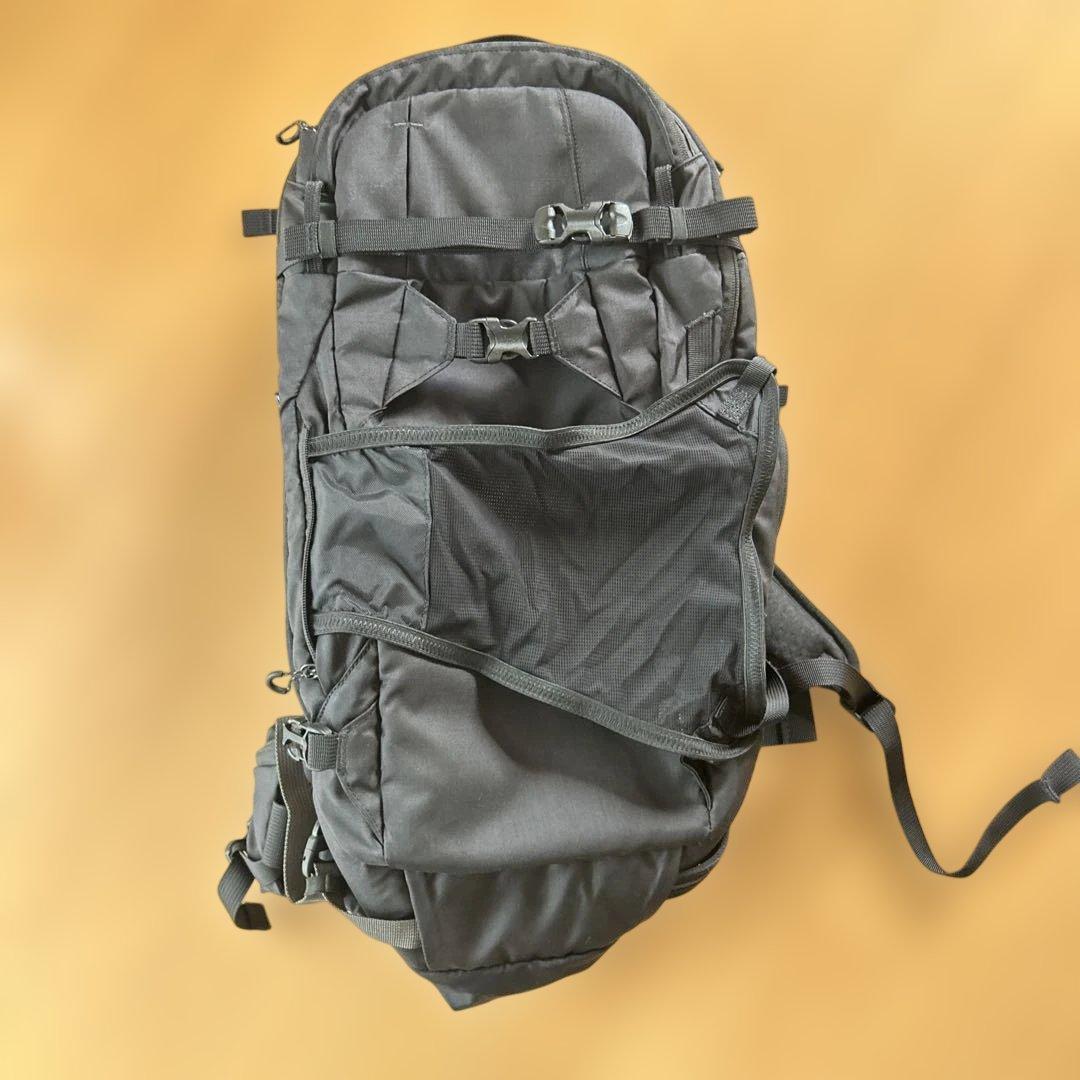 DAKINE POACHER 36 ブラック バックパック