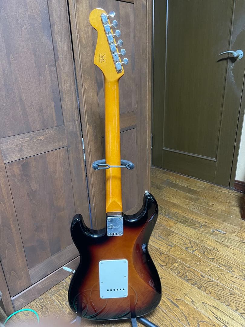 【美品】Squier Stratocaster 【ほぼ新品】