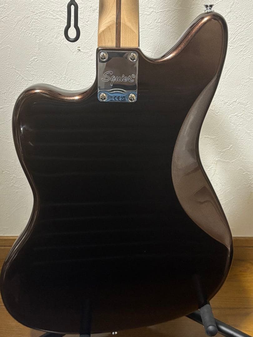 Squier Affinity Series Jaguar メタリックブラウン