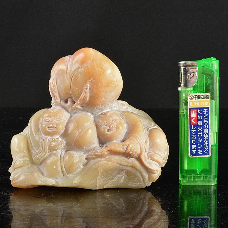 中国　玉石寿山石彫刻　唐子桃刻　置物　V　R5646