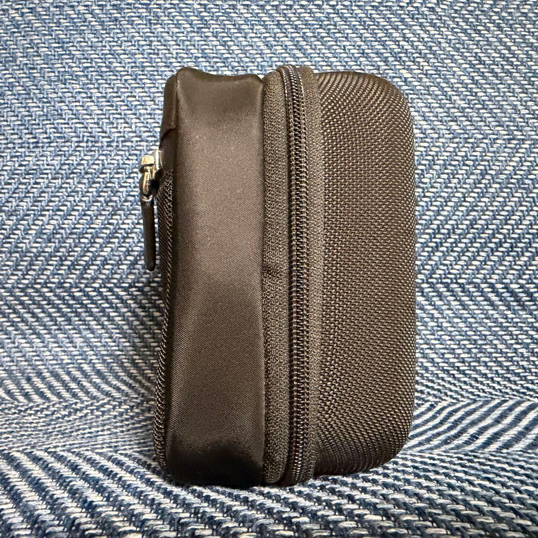 【美品】TUMI トラベルポーチ ガジェットケース 黒 匿名配送