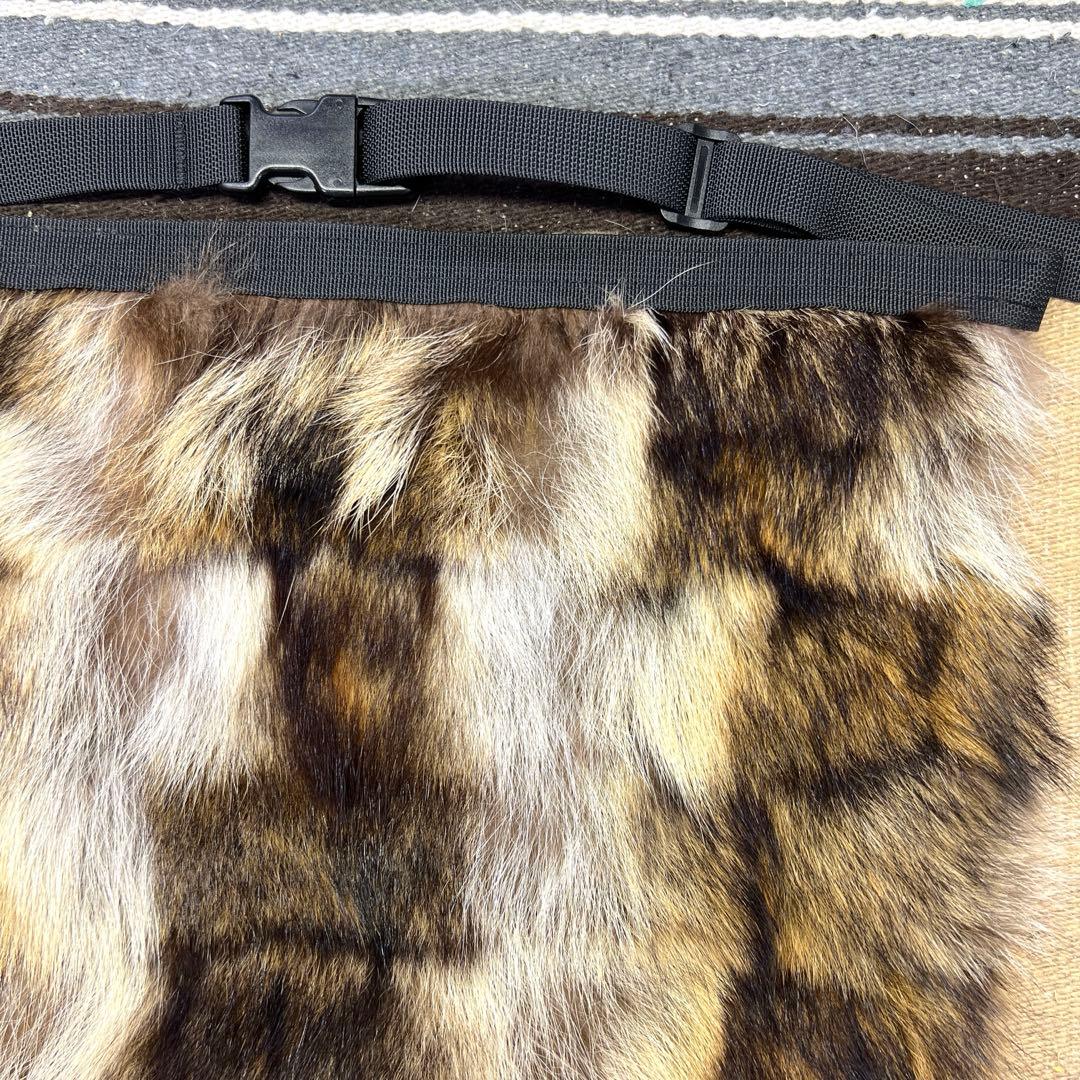 【裏地付】　ワイド　ラクーン　アライグマ　尻あて　　狸毛皮敷物　登山　山菜　釣り