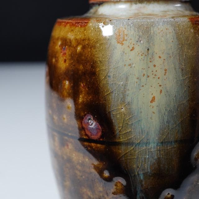 市野信水　丹波肩衝茶入　仕服：笹蔓緞子　共箱　茶道具　濃茶