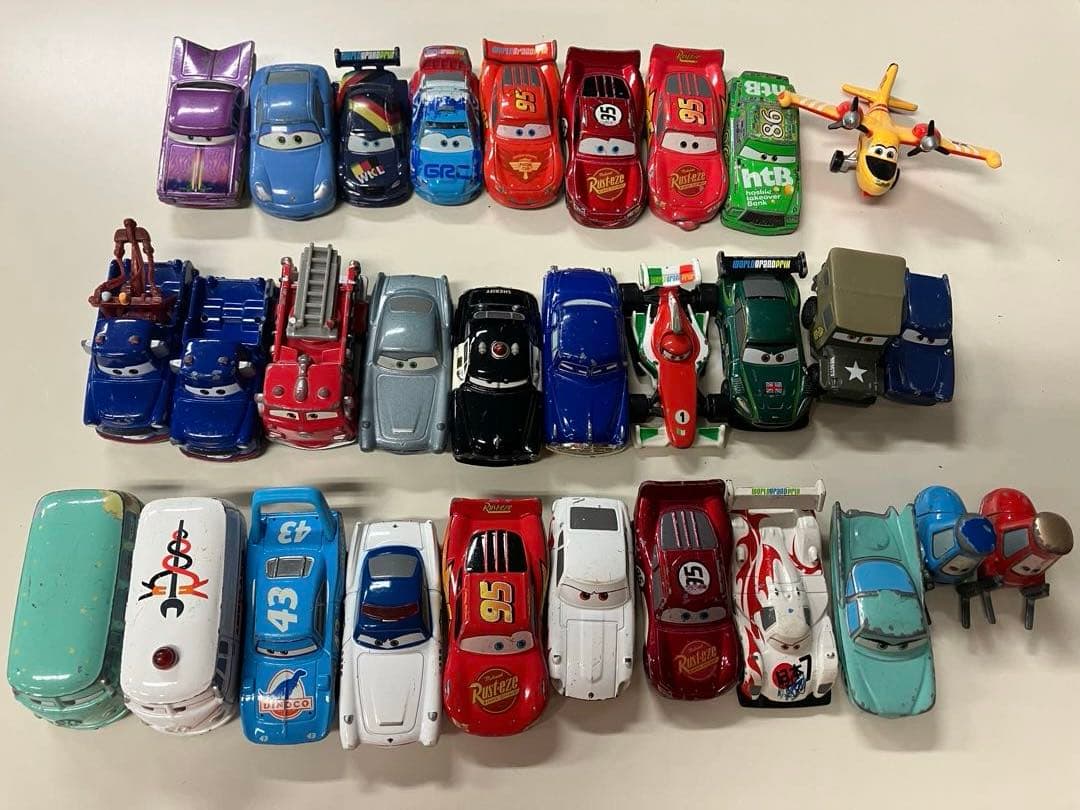 カーズ トミカ　まとめ