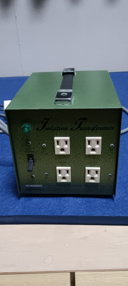 超美品 アイソレーション電源トランス プロケーブル 　ギタリスト電源