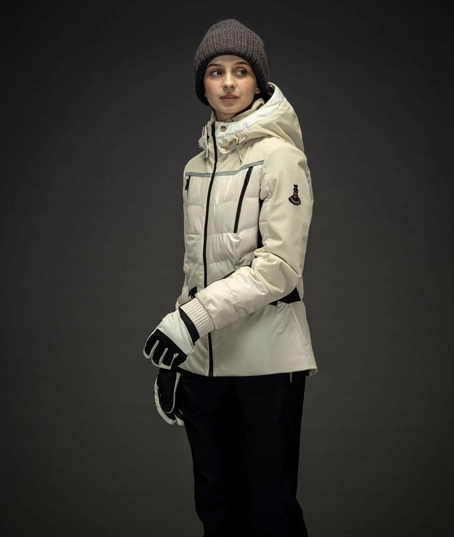 定価10万円以上☆ 新品タグ付きPhenix スキーウェア上下セット XLサイズ