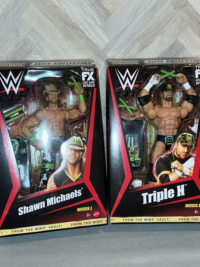 WWE ショーン・マイケルズ & トリプル　H DXフィギュアセット