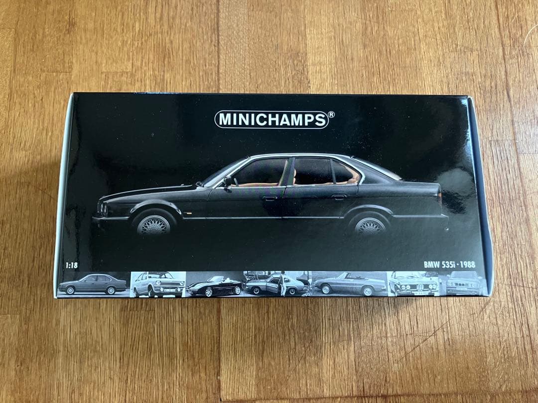 未開封品 MINICHAMPS 1/18  535i 1988 black