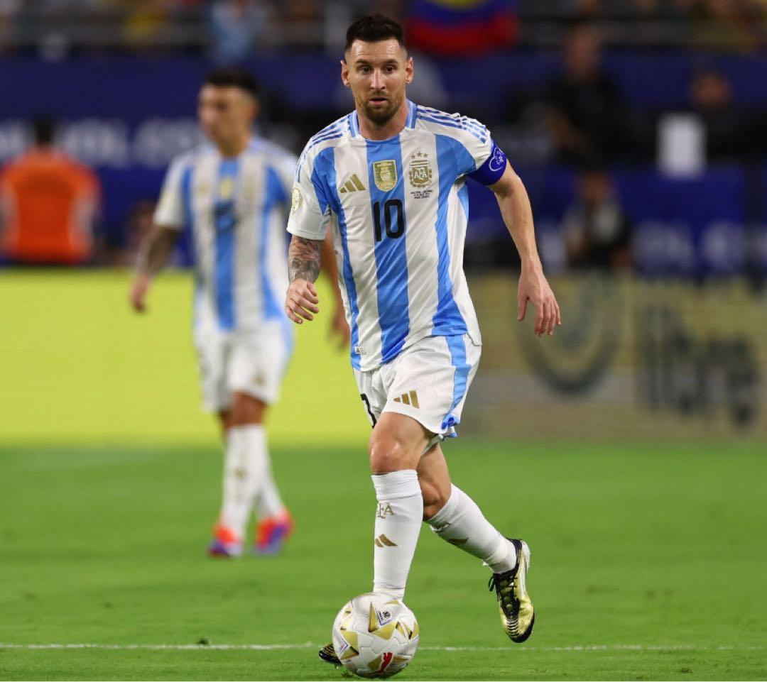 【新品タグ付き】アルゼンチン代表　メッシ　ユニフォーム