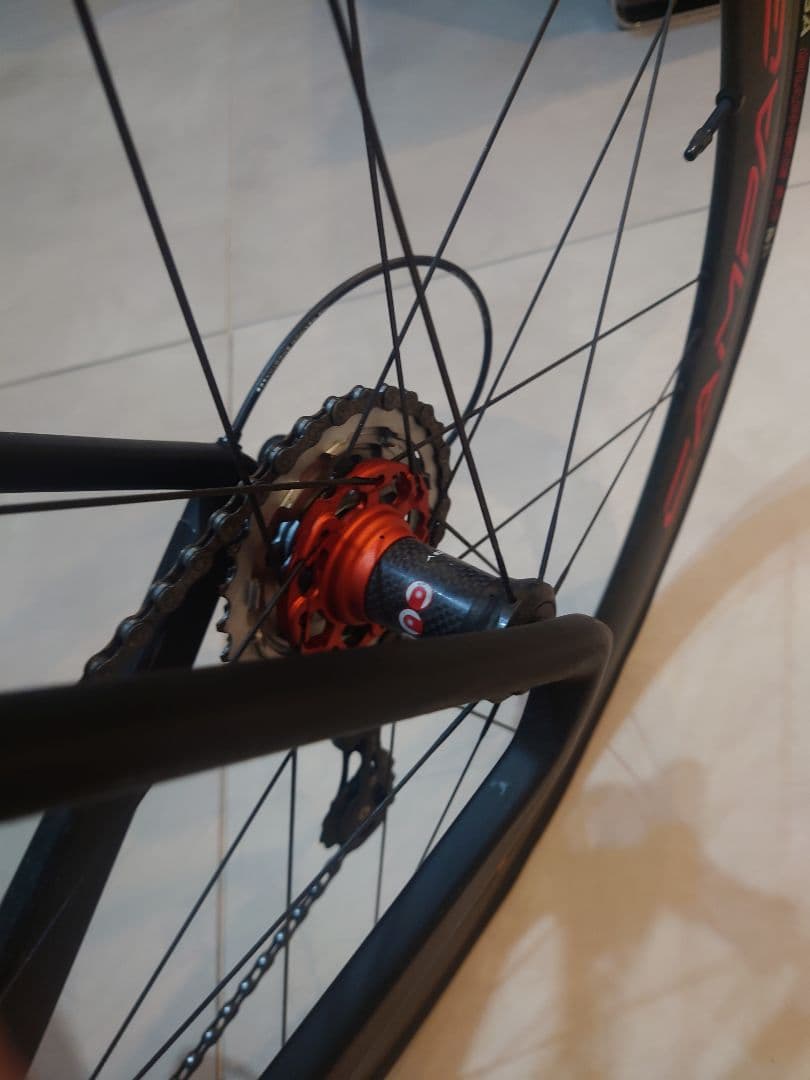 カンパニョーロ BORA ULTRA 50　レッドフランジ