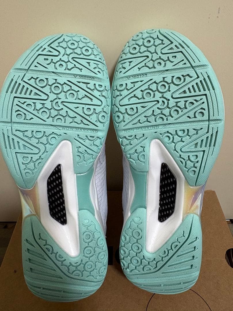 Victor A970 NitroLite AG バドミントンシューズ