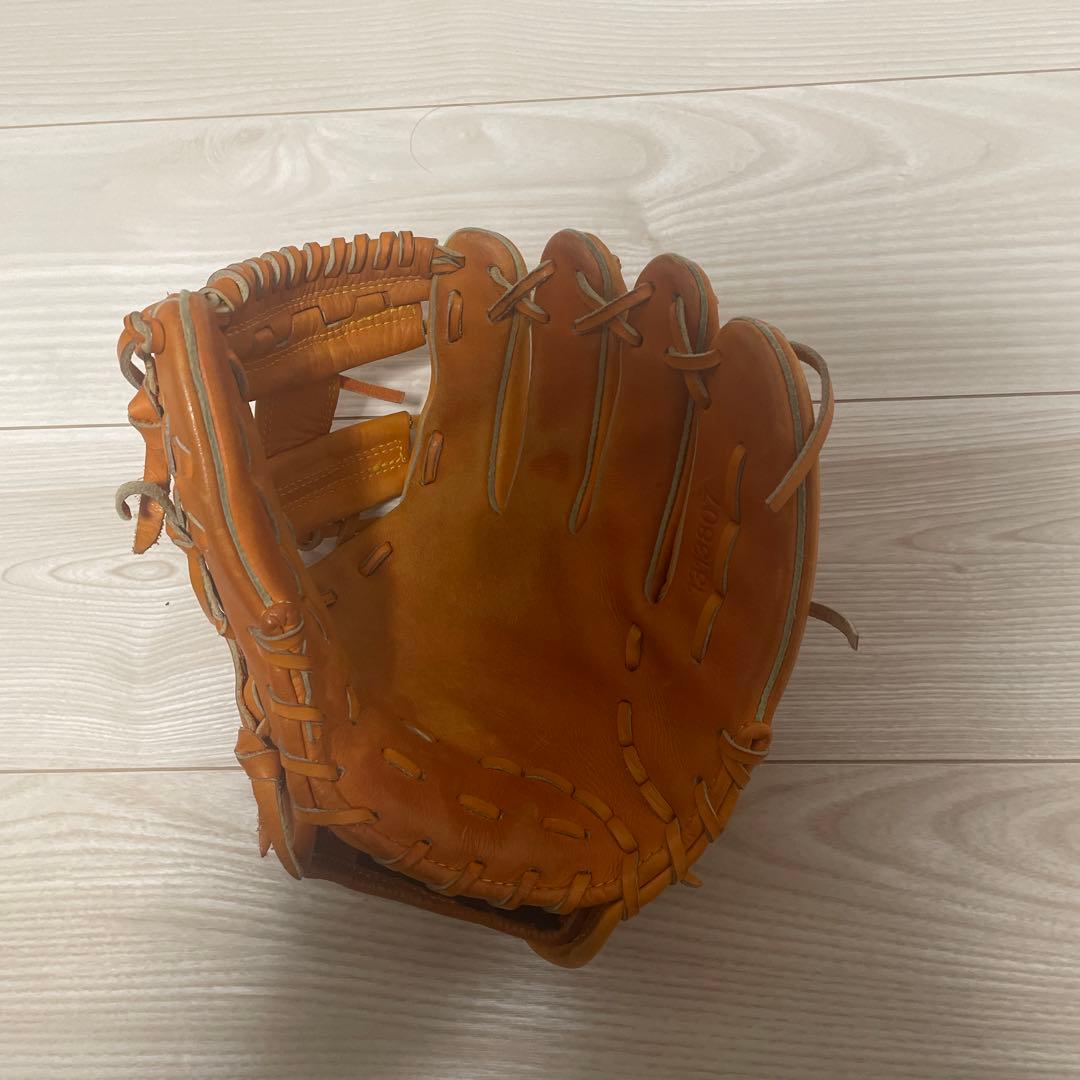 アンダーアーマー　オレンジ 野球グローブ 一般軟式内野手用