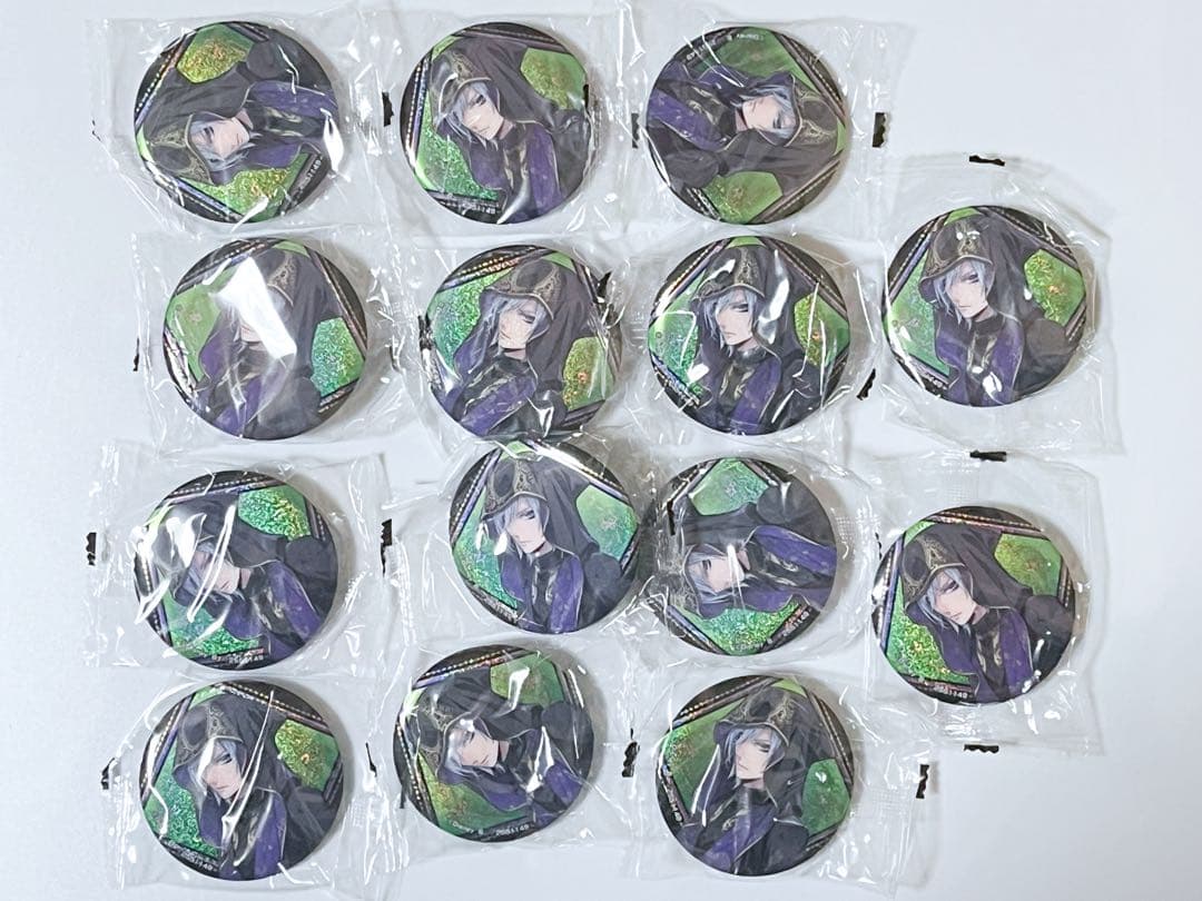 ツイステッドワンダーランド　缶バッジ　カプ缶　カプセル缶バッジ　ガチャ　シルバー