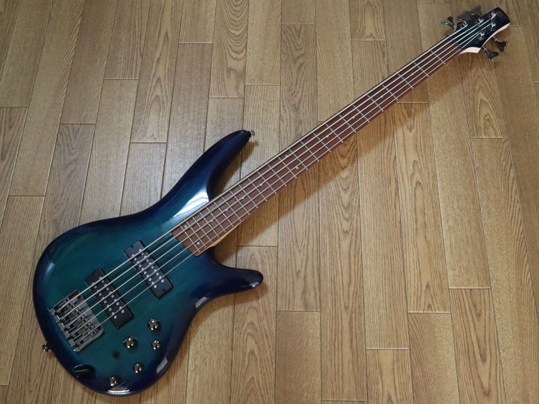 アイバニーズ 5弦ベース Ibanez SR305E