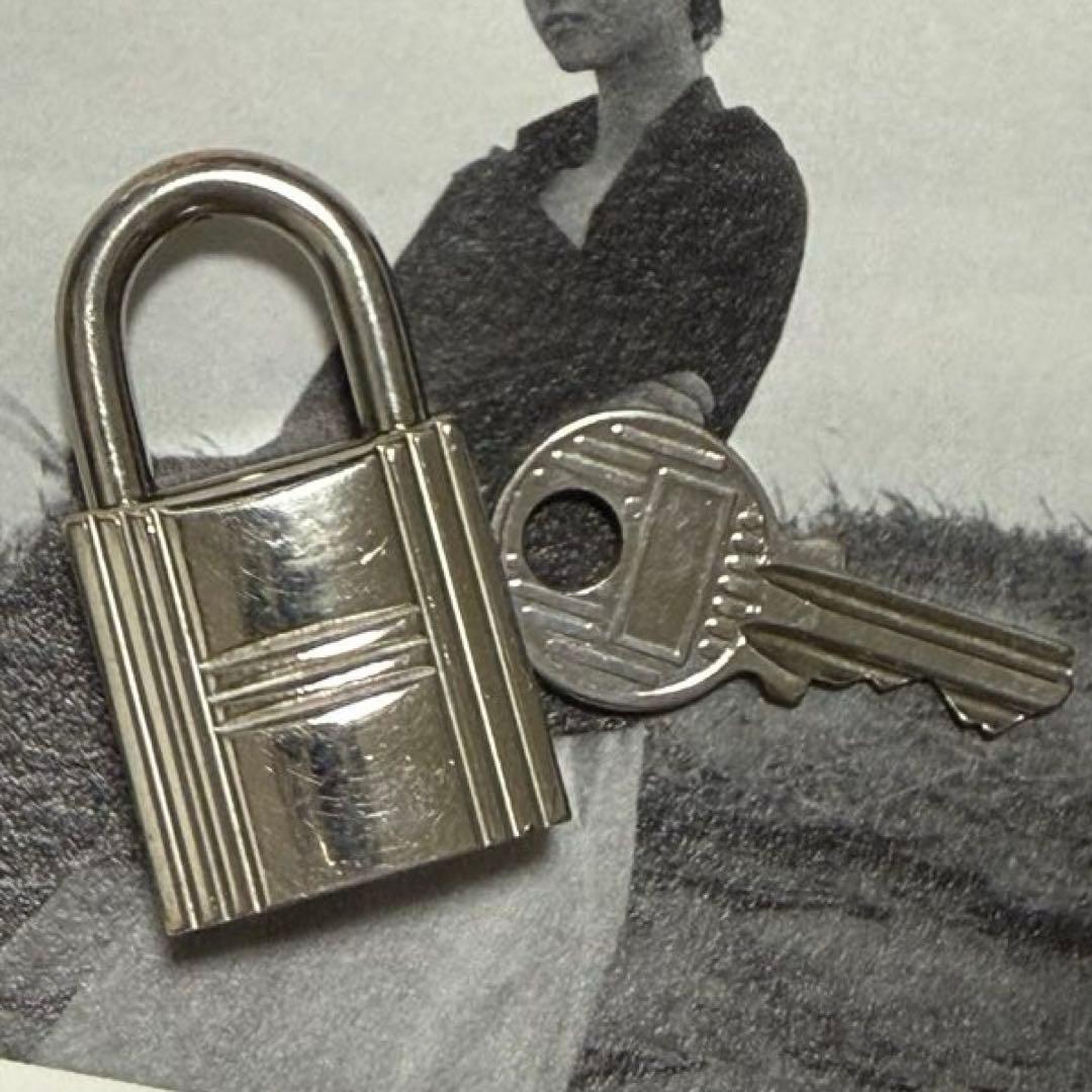 HERMES カデナ　No.121 南京錠 鍵付き