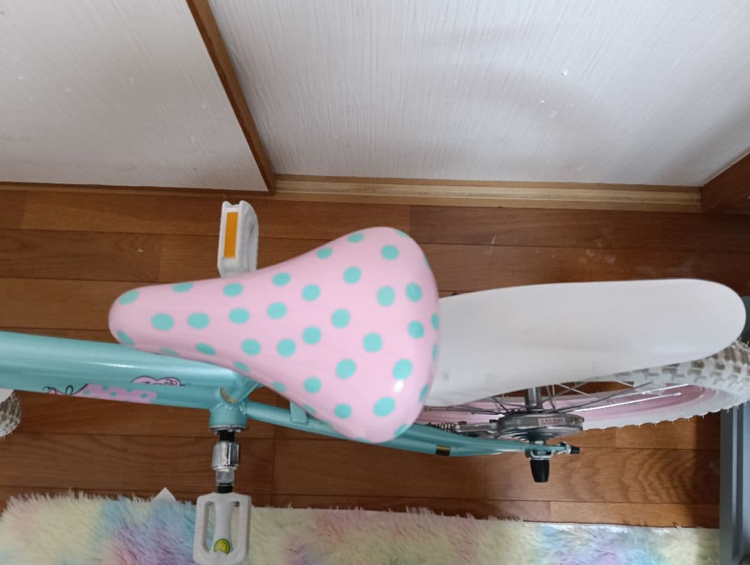 幼児用自転車 水色とピンクのドット 18インチ 引き取り限定