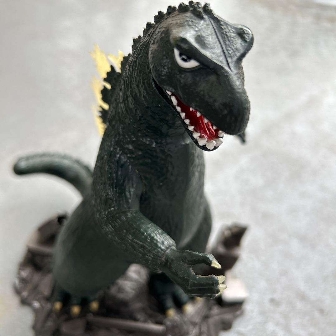 ゴジラ　フィギュア　GODZILLA