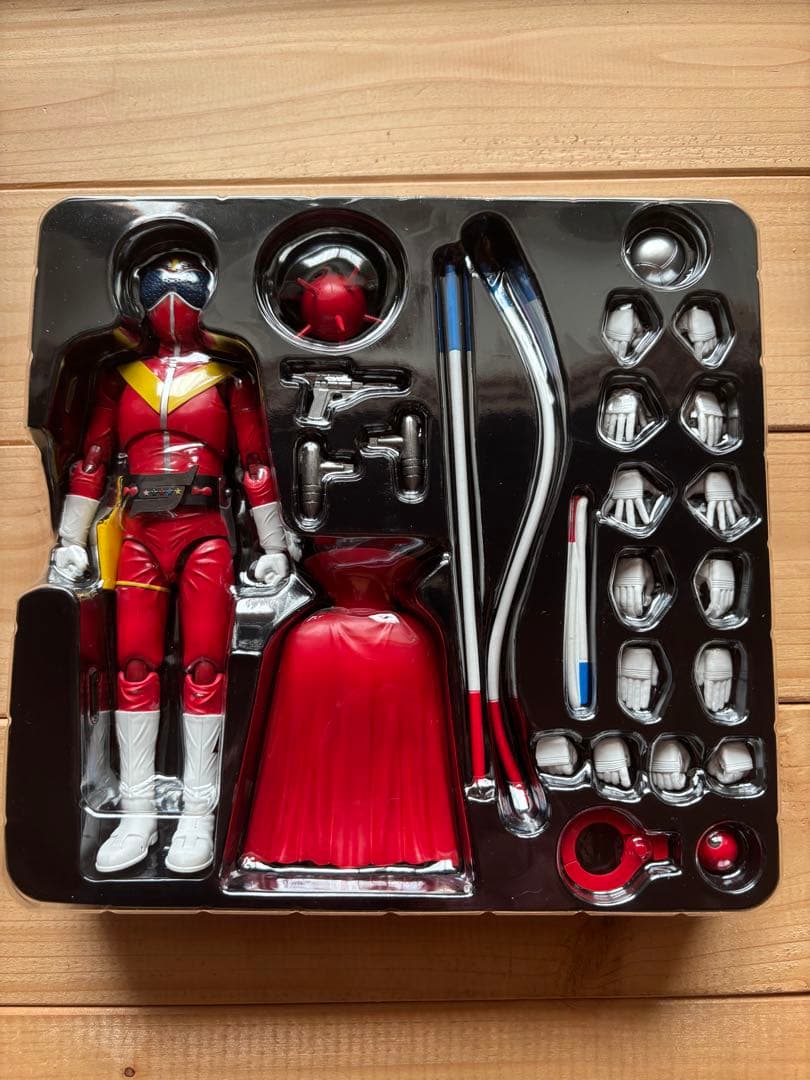 evolutiontoy 秘密戦隊　ゴレンジャー　赤レンジャ　ー　フィギュア