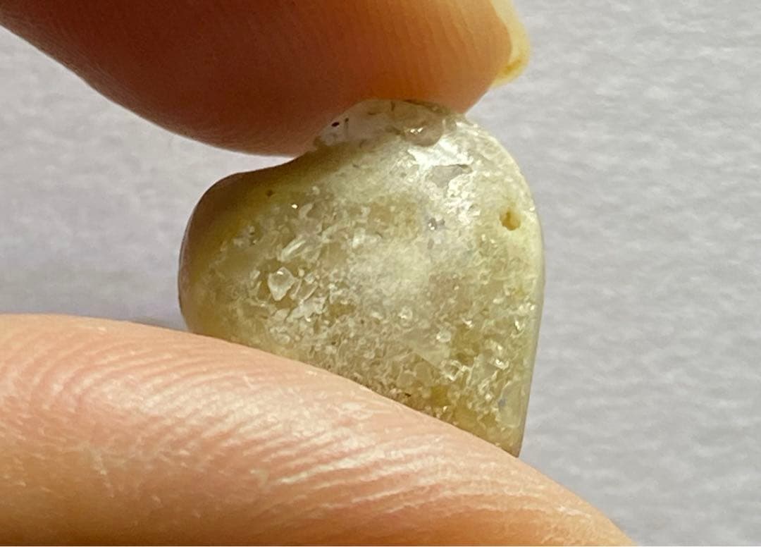 高品質　天然石　ホワイトガーデンクォーツ　ハート　ルース