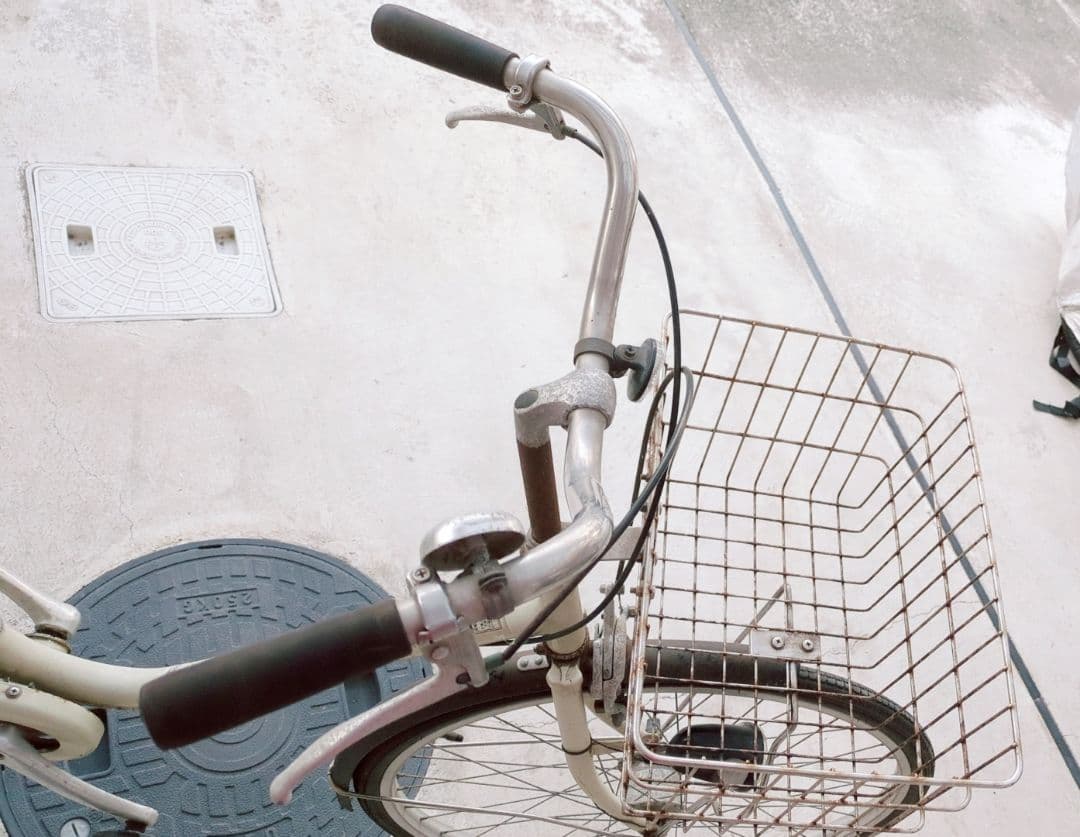 ★冬のお値下げ★♡無印良品　自転車♡前のタイヤがパンクしてました★