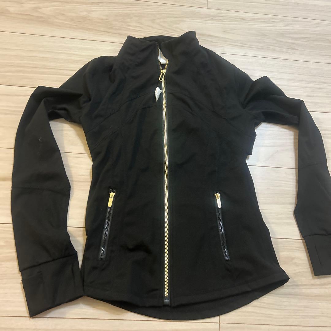 ルルレモン　M 新品