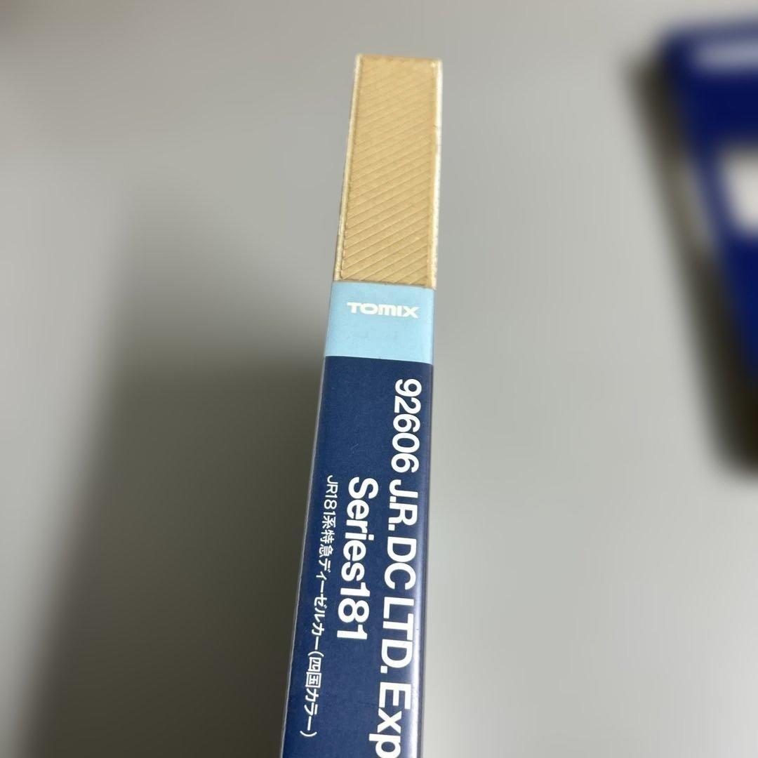 92606 トミックス　181系ディ−ゼルカ− 四国カラ−