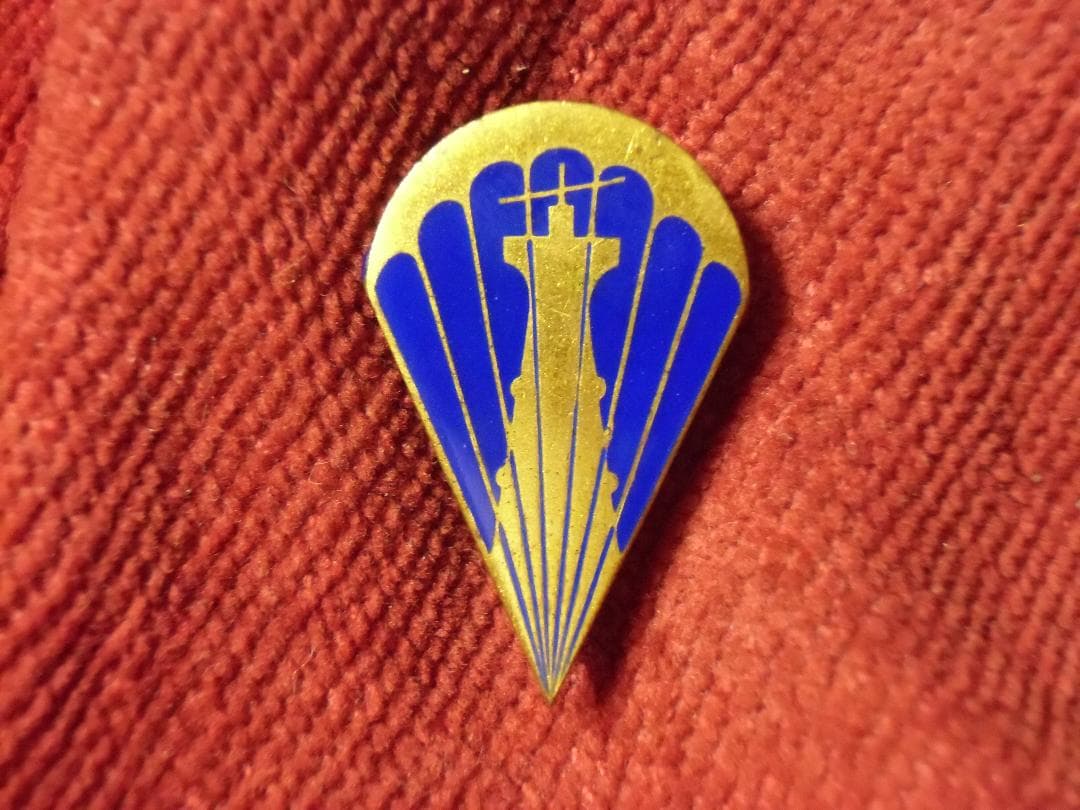 Ｔトルコ軍＊空軍＊１９３７年＊イズミル空挺タワーバッジ（実物）