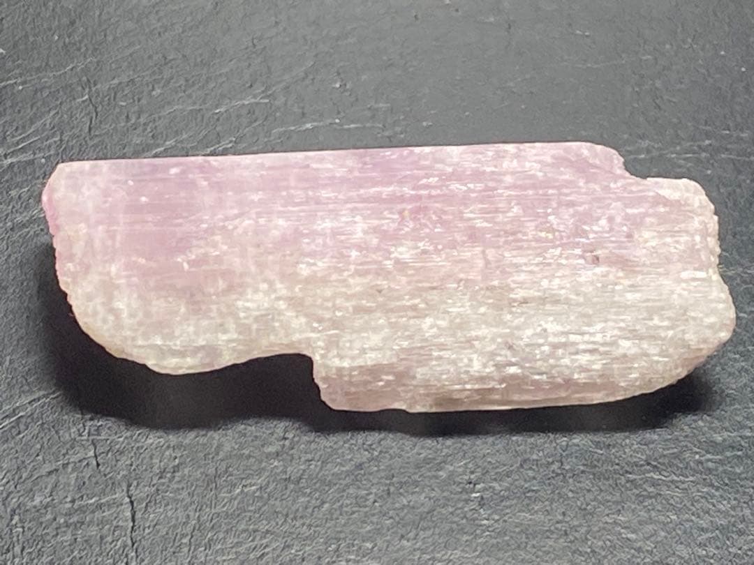 クンツァイト　リチア輝石　104g