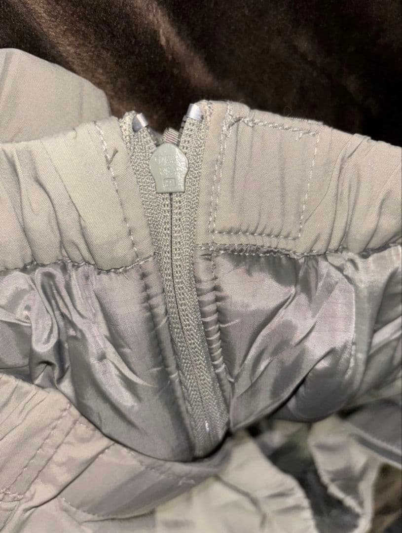 米軍実物MーR　ECWCS level7 パンツ防寒バイクツーリングにスノボーに