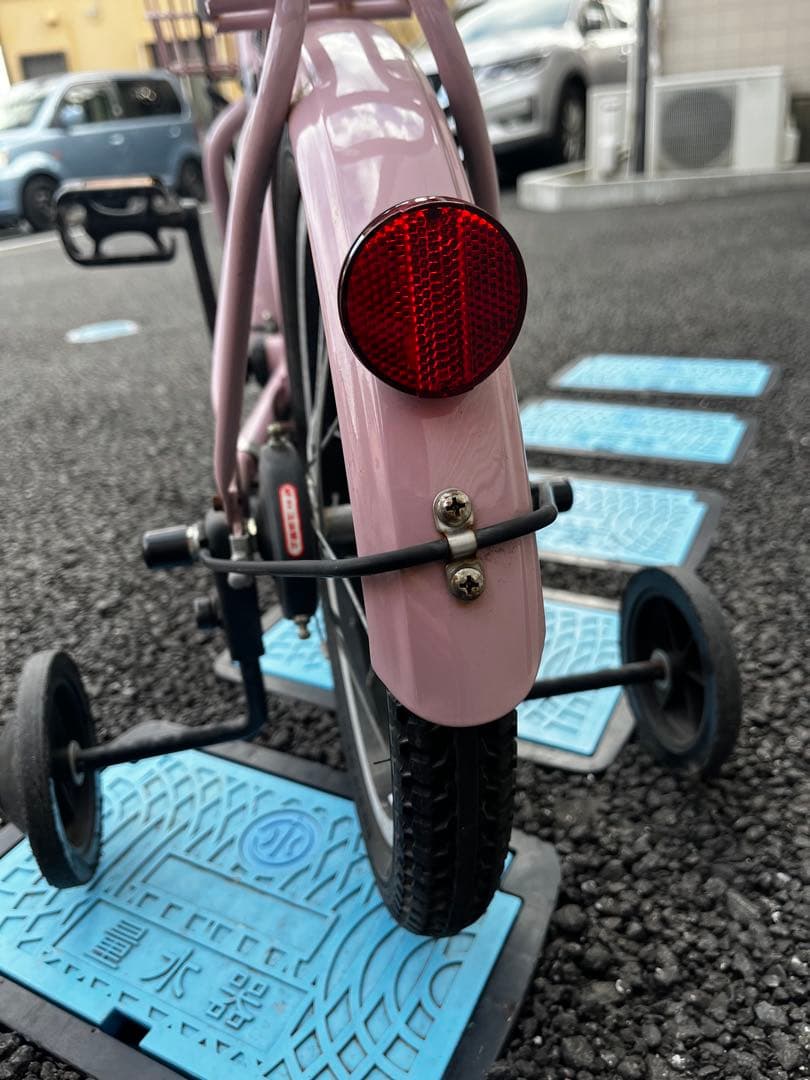 値下げ！！【美品】bikkeピンク 補助輪付き