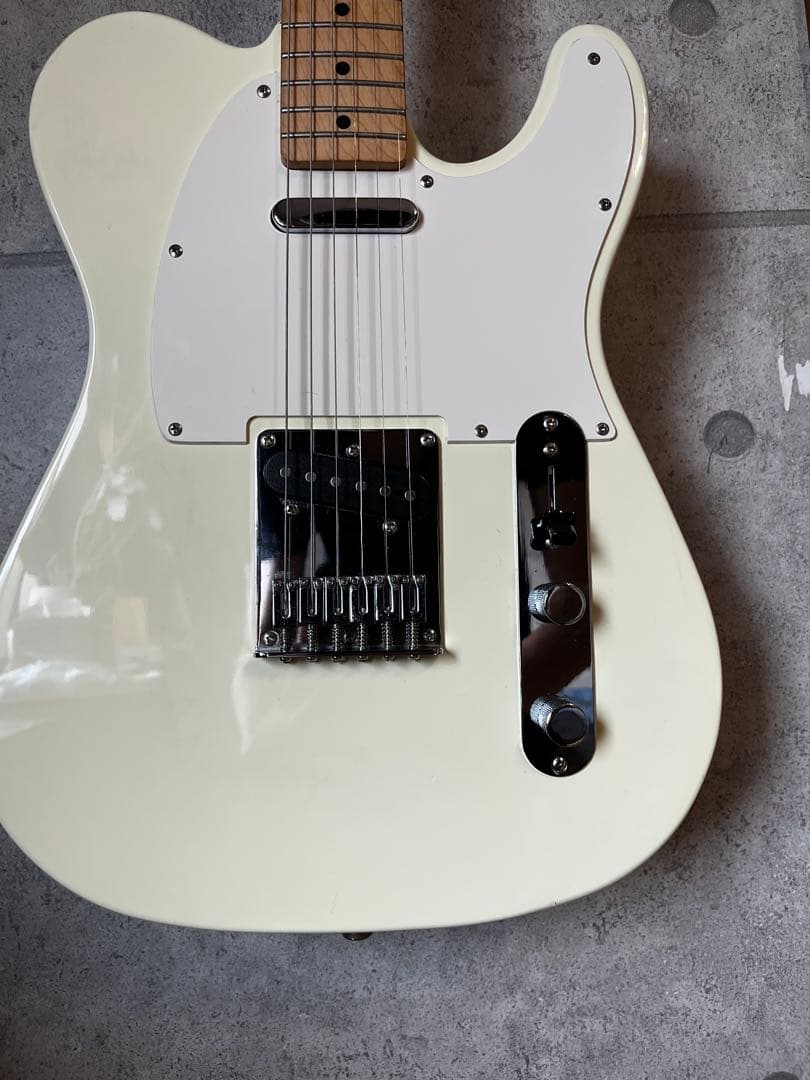 SQUIER Affinity White テレキャスター