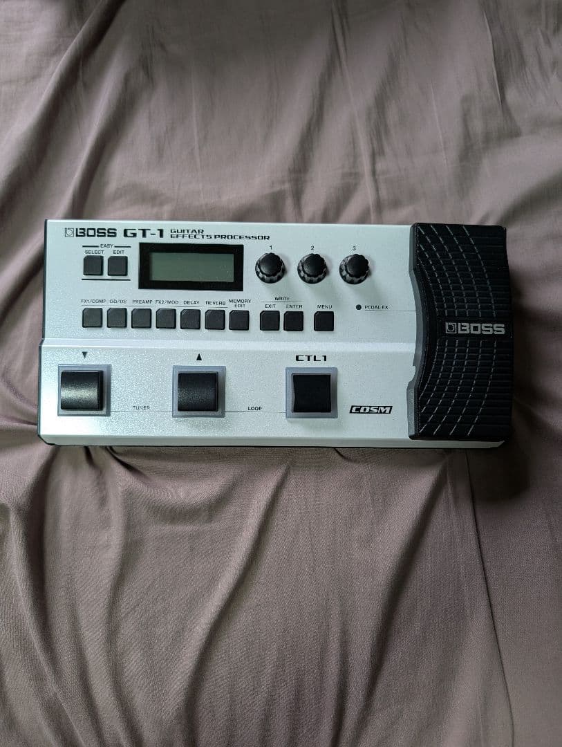 BOSS GT-1 【限定WHITE】