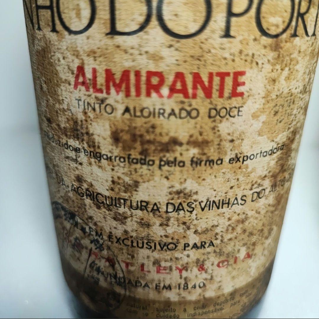 VINHO DO PORTO 関税44年　見晴らし台園一九八九