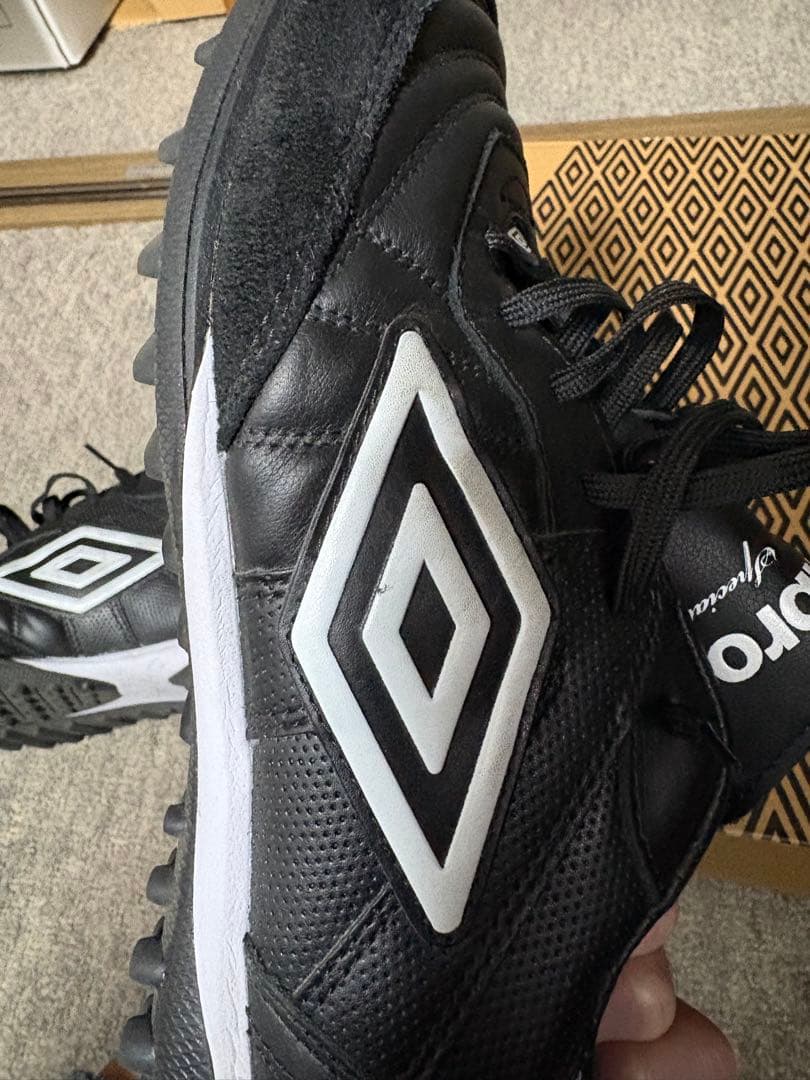 シューズ UMB SPECIALI TEAM TF