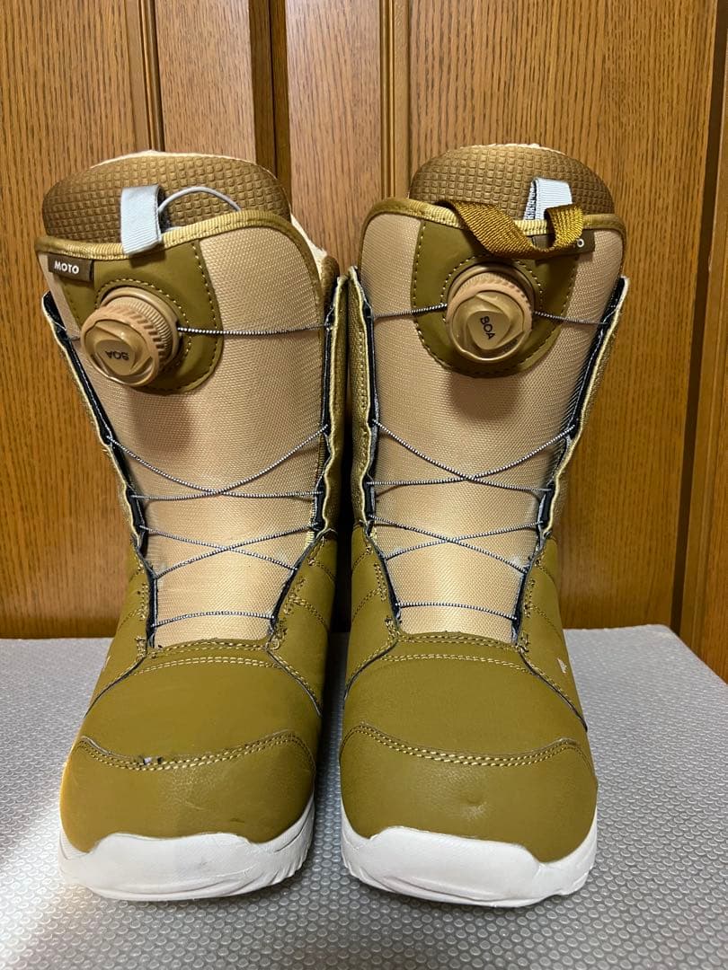 美品　BURTON MOTO BOAスノーボード　ブーツ オリーブ　28cm
