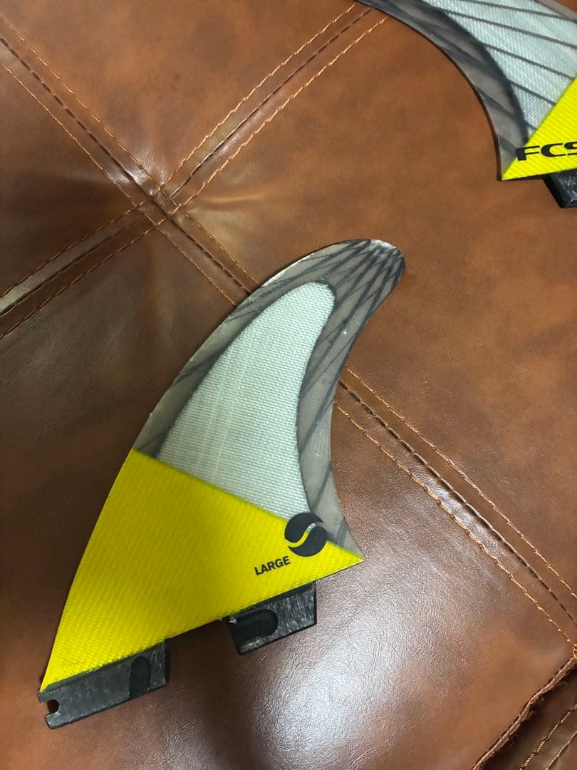 FCS II Carver サーフボードフィン 3枚セット