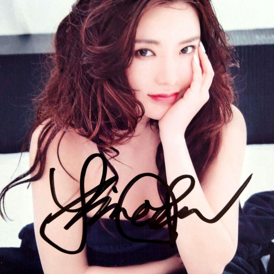 セール中商品…アン・シネ直筆サイン入り2Lサイズ写真…Ahn Shin-ae…