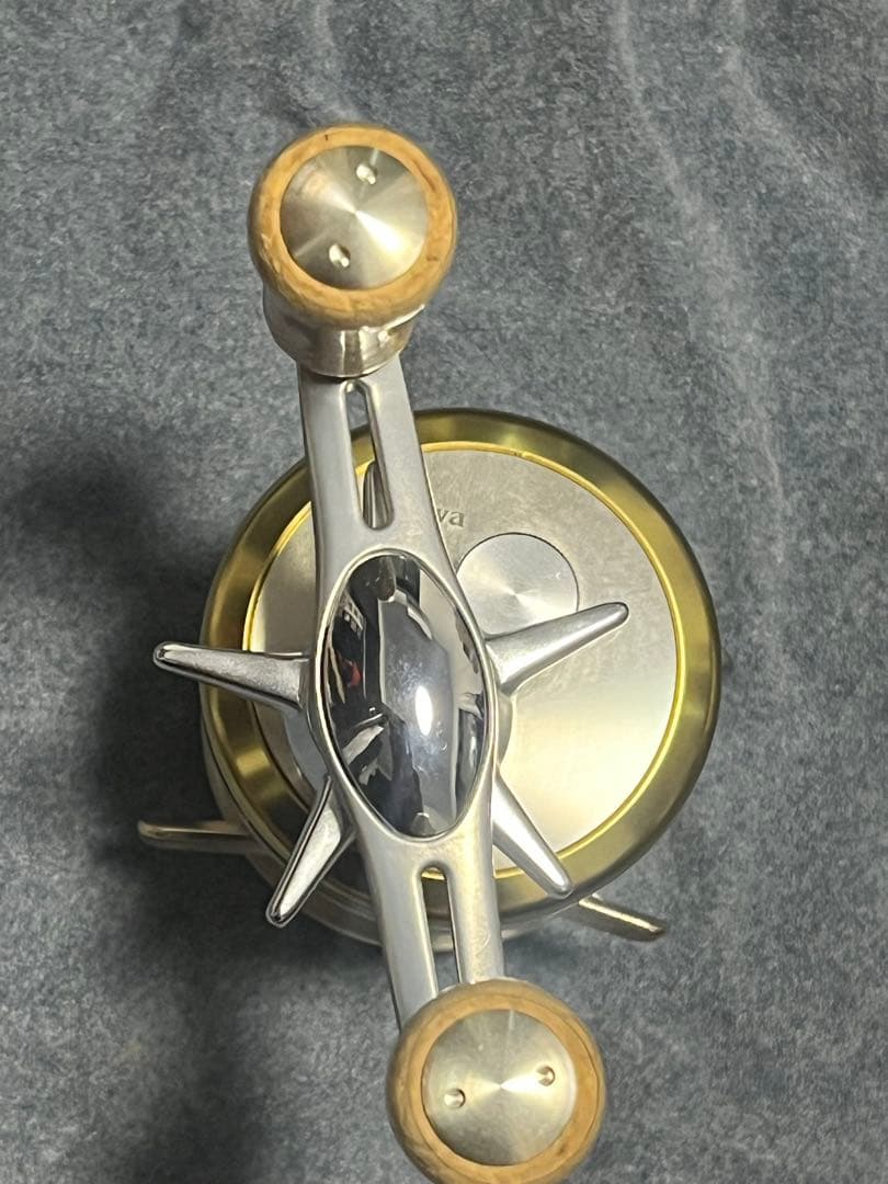 希少極上未使用　ミリオネアCV-Z 103L