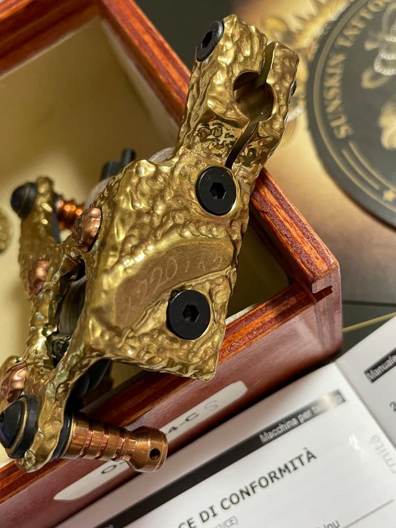 Sunskin tattoomachine LINERタトゥーマシン手製の機械