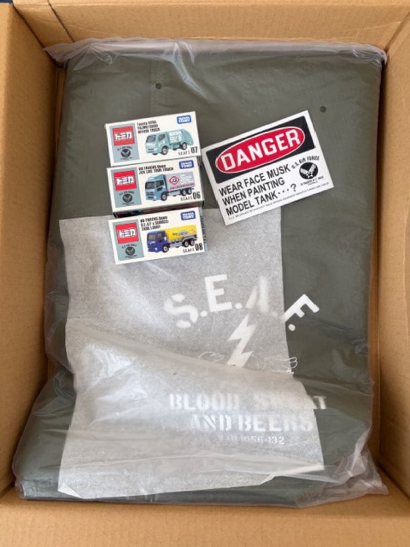 世田谷ベース正式装備品　S.E.A.Fバラクバッグ/ トミカ・セット