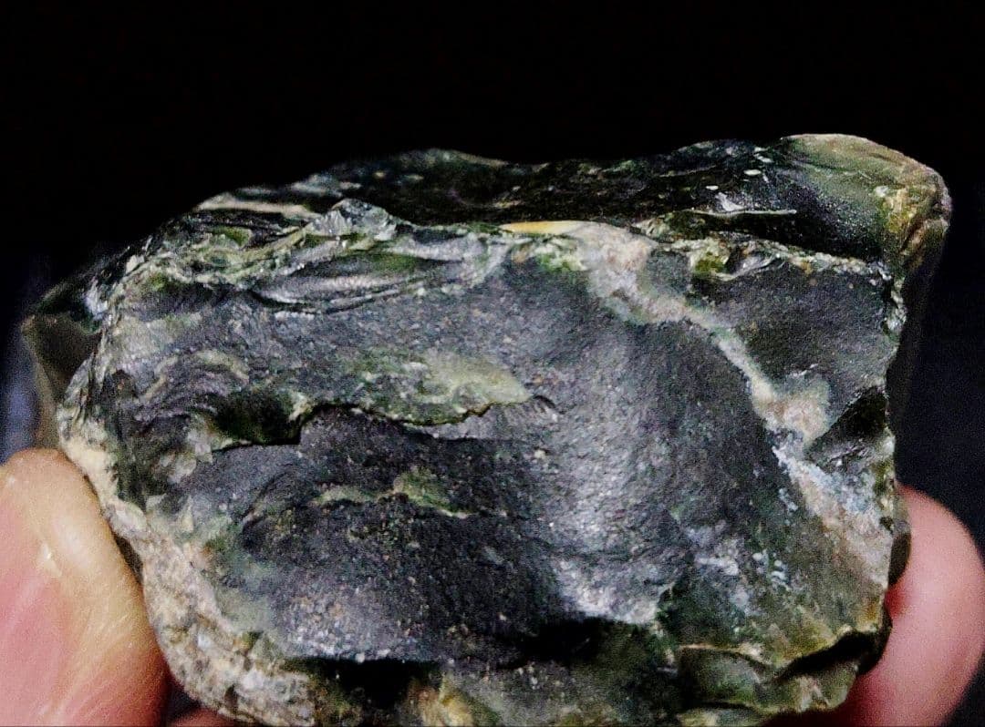 ★アゲート原石★糸魚川グリーン碼碯【姫川・転石・川ズレ・ウブ149ｇ】