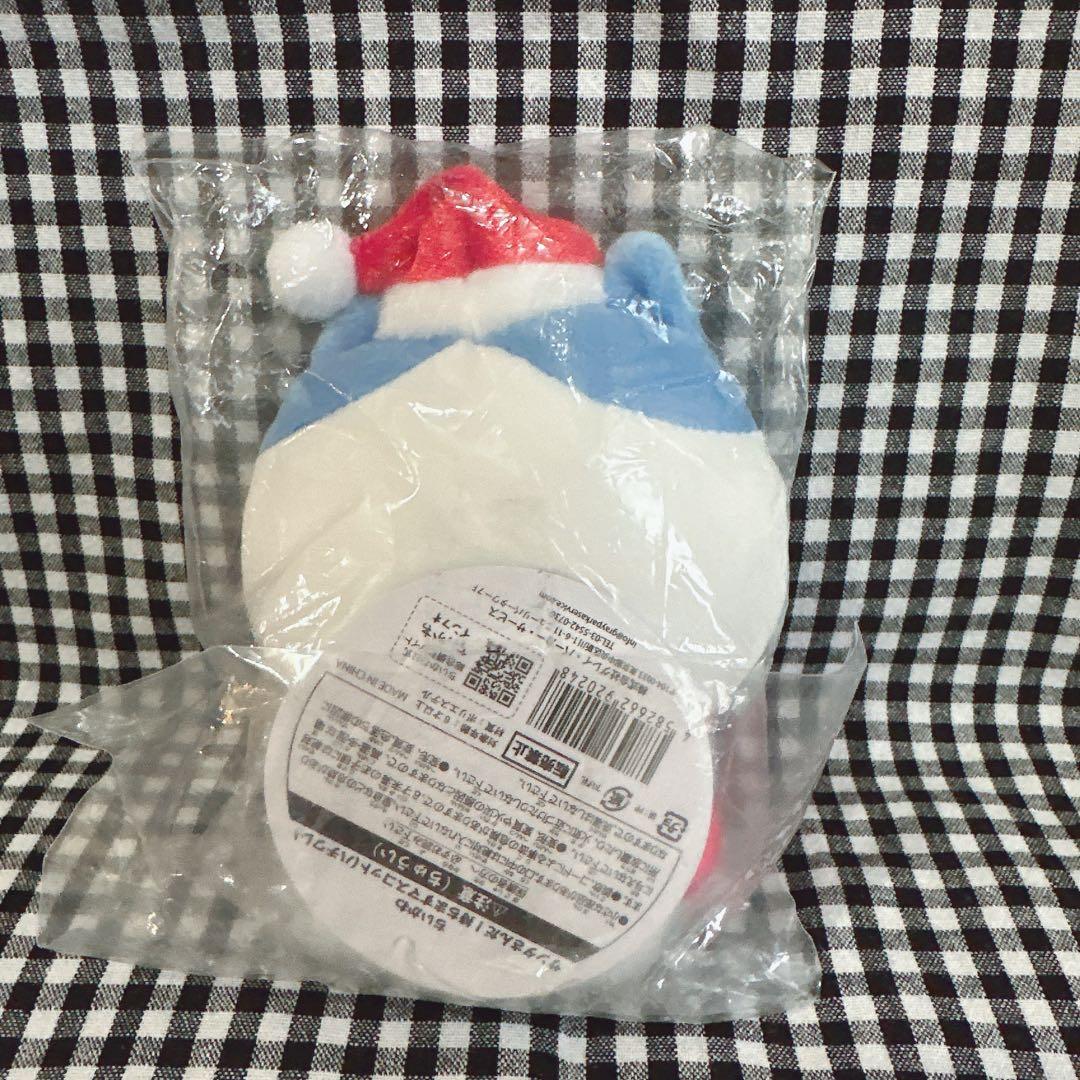 【お顔厳選】ちいかわ　ハチワレ　サンタさんだ！　持ちますマスコット