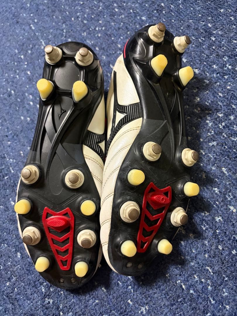 【販売終了版】Mizuno モレリアネオ2 取り替え式サッカーシューズ