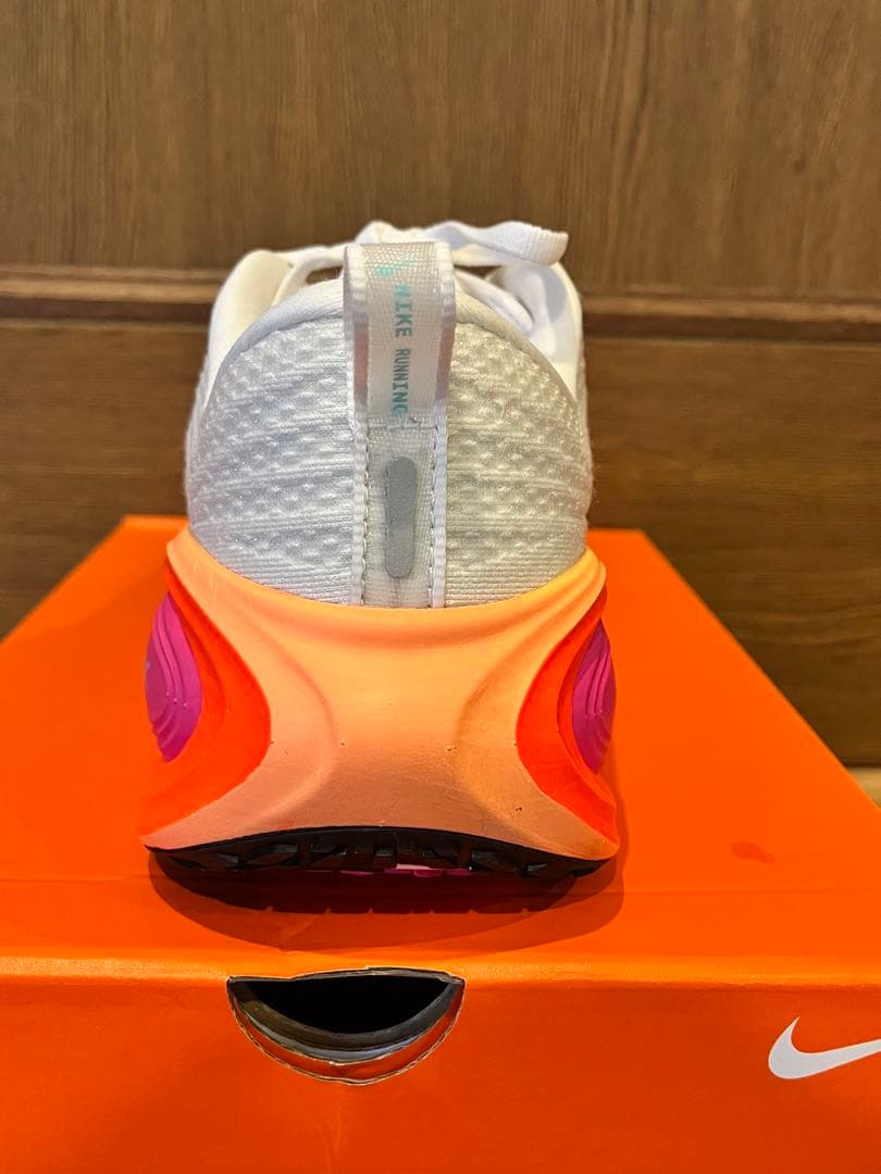 NIKEボメロプラス　26.5cm