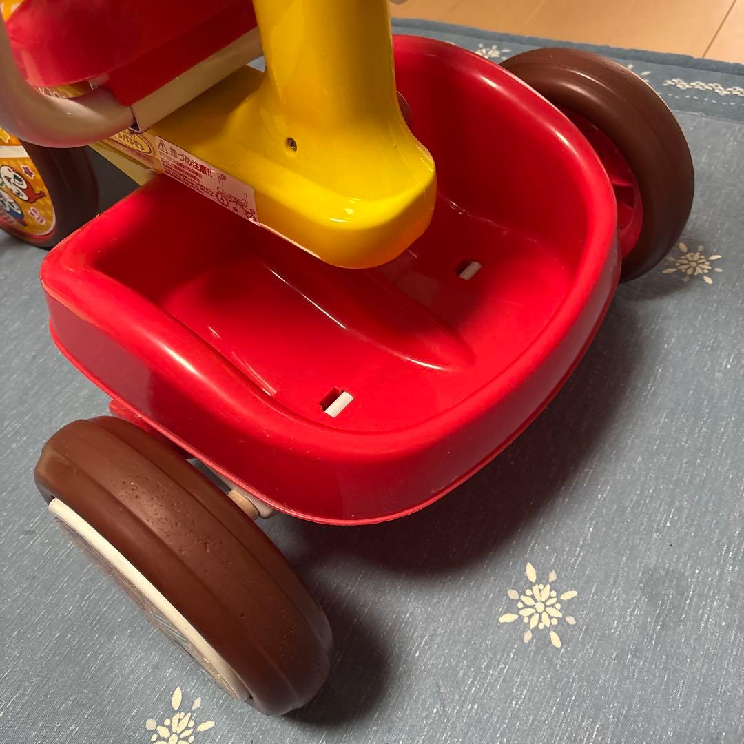 アンパンマン 三輪車 赤　折りたたみ